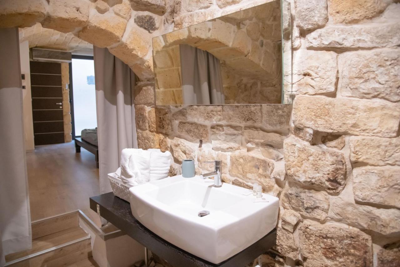 La Giudecca Trani Bed & Breakfast Екстериор снимка